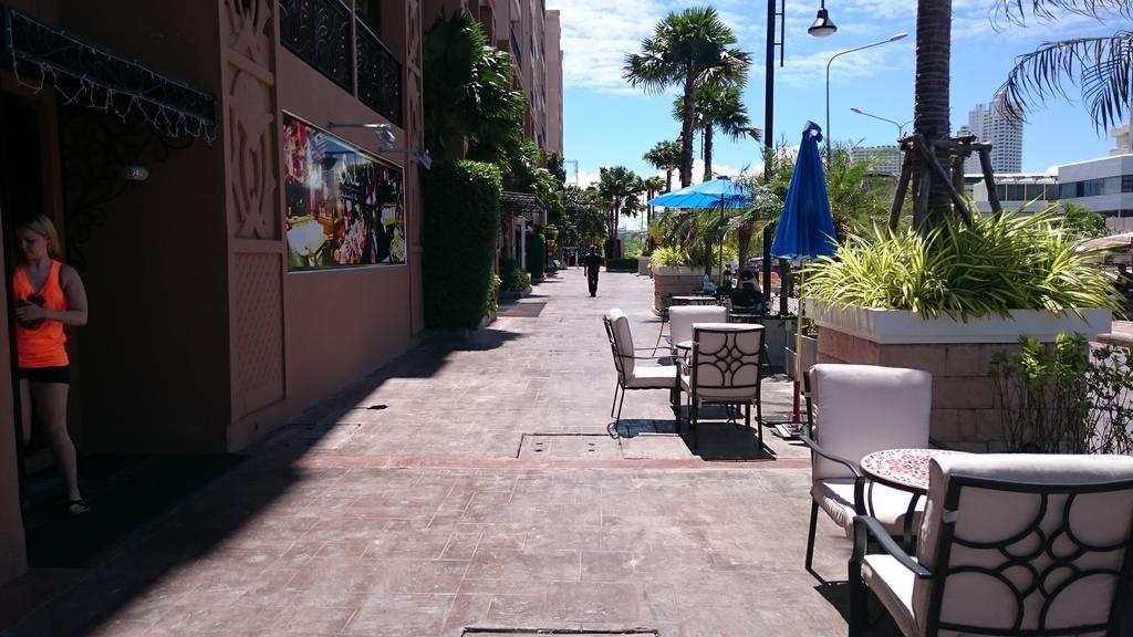 Atlantis Residence Jomtien Beach Exterior foto